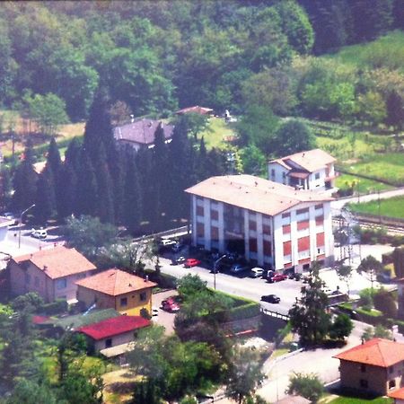 Albergo Cristallo Cittiglio ภายนอก รูปภาพ