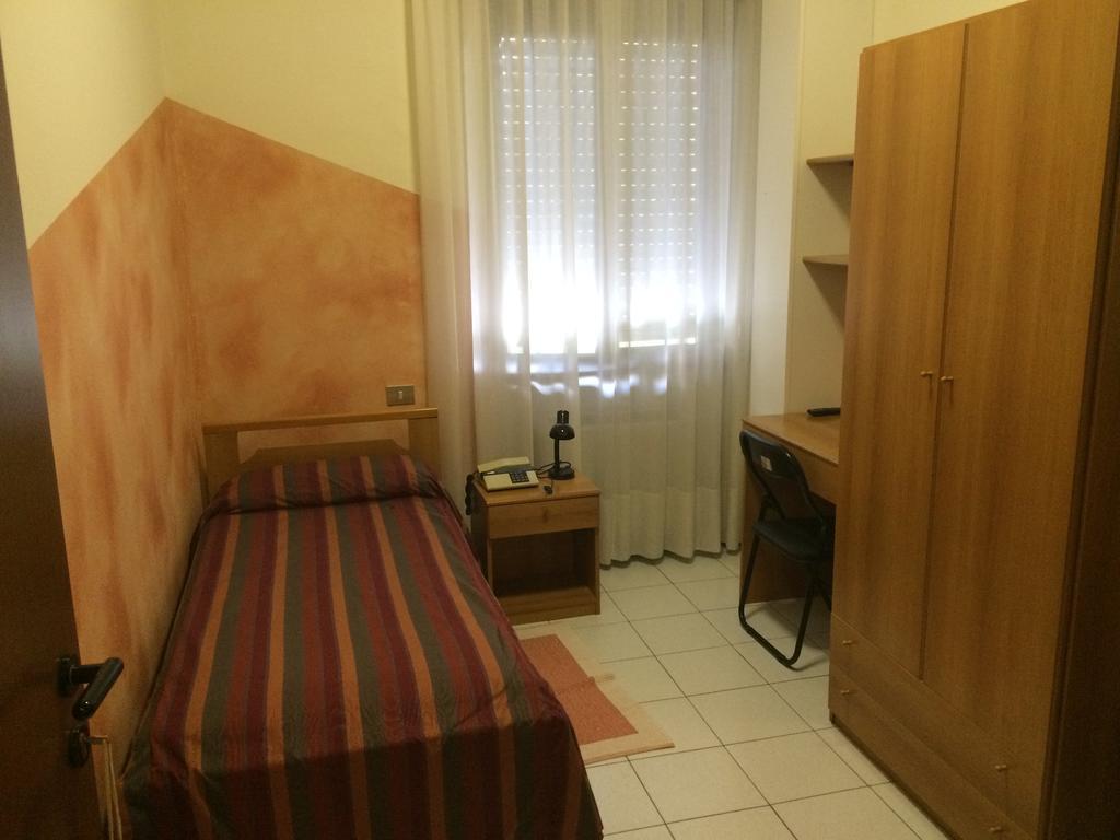 Albergo Cristallo Cittiglio ภายนอก รูปภาพ